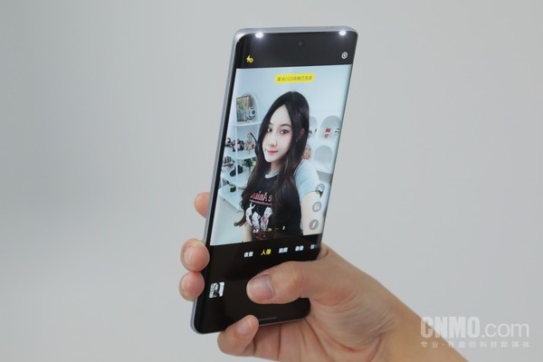 vivo S19 Pro:東方美(měi)學設計與全焦段人(rén)像的(de)集大(dà)成者 vivo S19 Pro:東方美(měi)學設計與全焦段人(rén)像的(de)集大(dà)成者