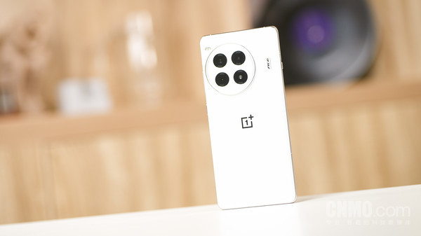 一加Ace 3 Pro内置6100mAh大(dà)容量電池